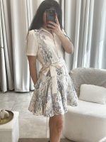 Φόρεμα μπεζ με λουλούδια